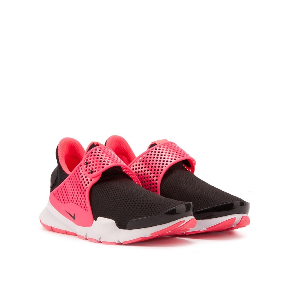 Price Drop ! Nike Sock Dart Sneakers !